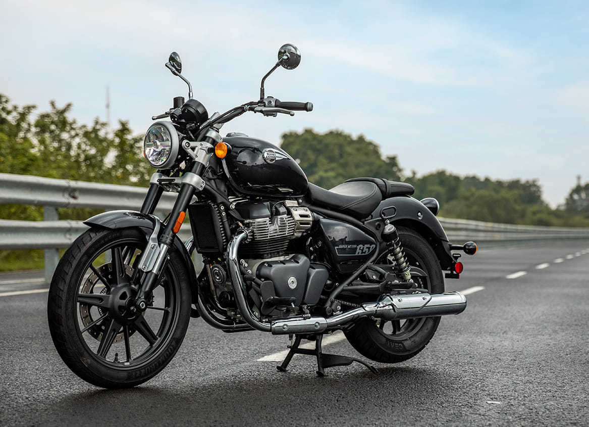 Royal Enfield unveils Super Meteor 650 cruiser at EICMA